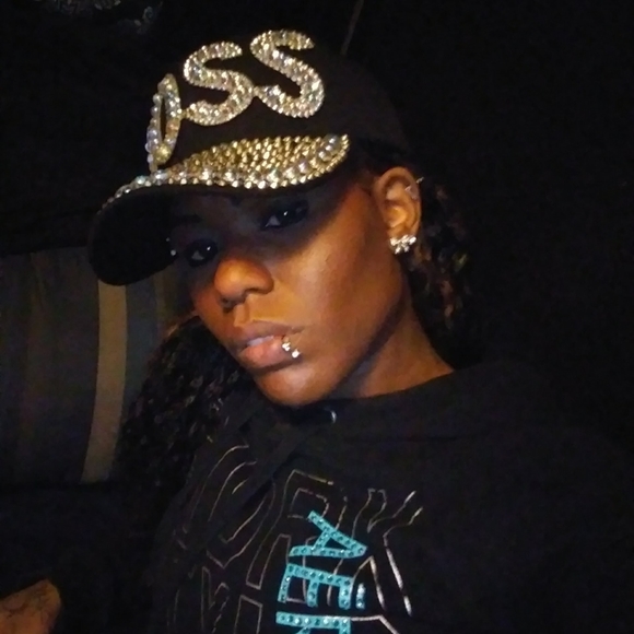 Meet your Posher, Gemini - Picture 3 of 8